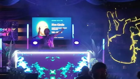 Forestial: Forestial arms up at the decks