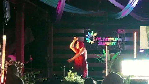 A dancer in red for Iyakuh