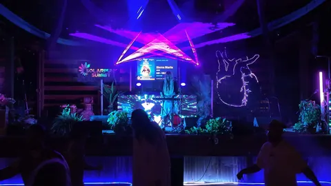 Sierra Marin: Lasers and the floor