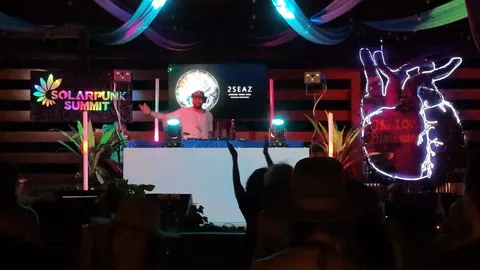 Hands up on the drop