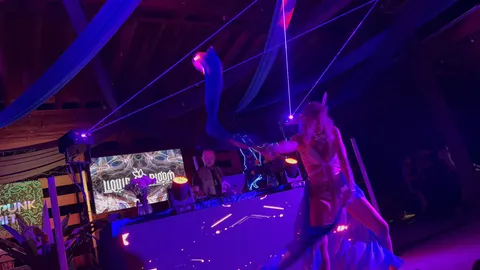 Silks in the lasers