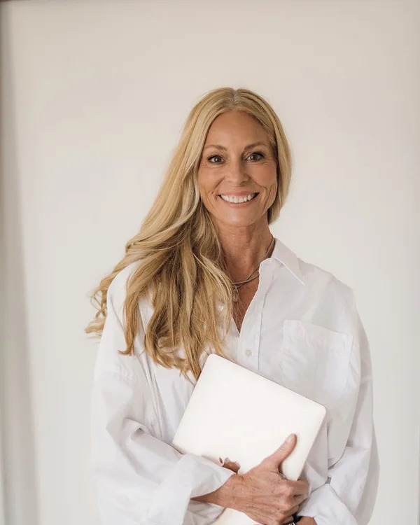 Dr. Amy Lichon