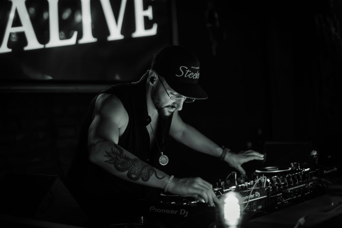 Jordan Rahme · Liquid Gold